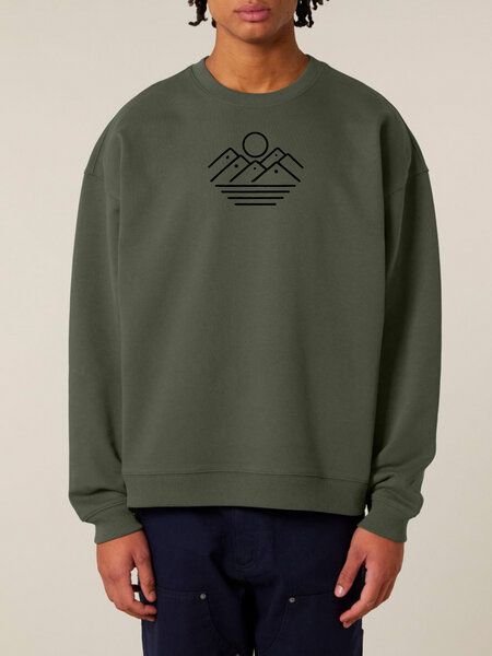 Human Family Bio Unisex oversize Sweatshirt - "Mountain Silhouette" von Human Family