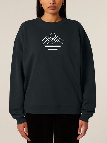 Human Family Bio Unisex oversize Sweatshirt - "Mountain Silhouette" von Human Family
