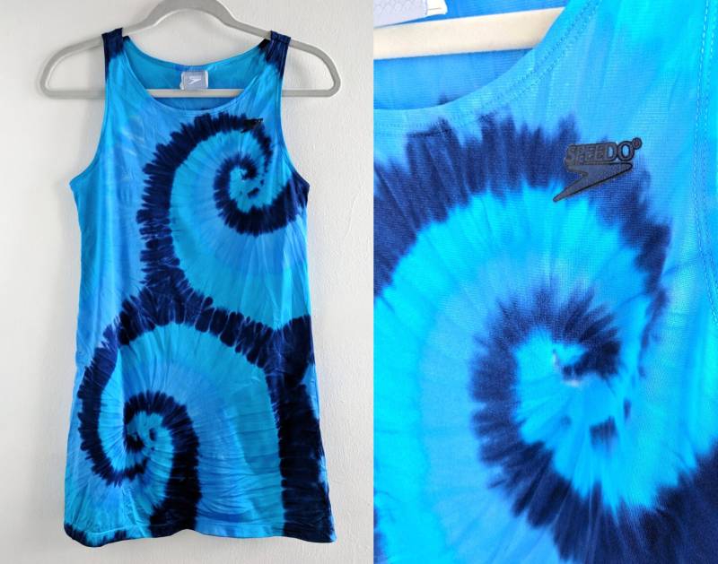 stretchy Blue Tie Dye Speedo Shiny 90S Tank Top/Dress/Tunic stretchy Blue Tie Dye Speedo Shiny 90S Tank Top/Dress/Tunic von HumanNightmare