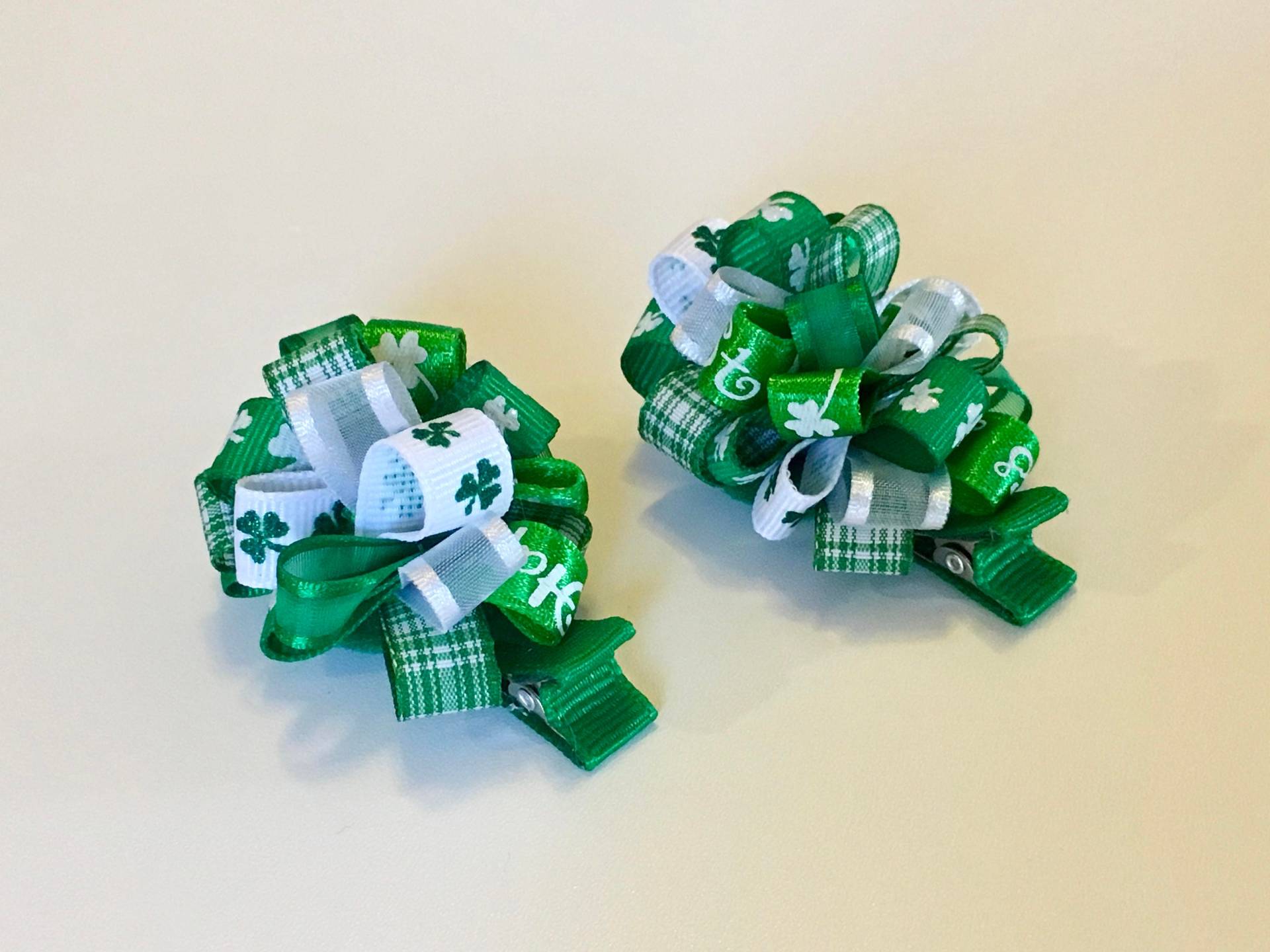 Verspieltes Kleeblatt Clip Set Verspieltes Kleeblatt Clip Set von HummingbirdWayLLC