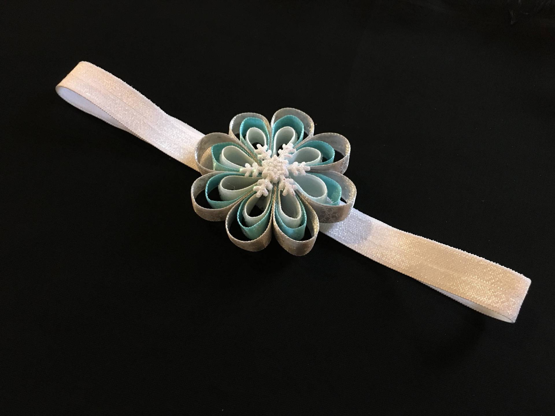 Winter Schneeflocke Stretch Stirnband, Baby Gefrorene Weiß Und Blau Accessoire von HummingbirdWayLLC