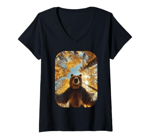 Damen Süßer Bär Selfie Herbst Blätter Wald Herbst Tier Ästhetik T-Shirt mit V-Ausschnitt von Humorous Animal Selfie Fall Season Clothes