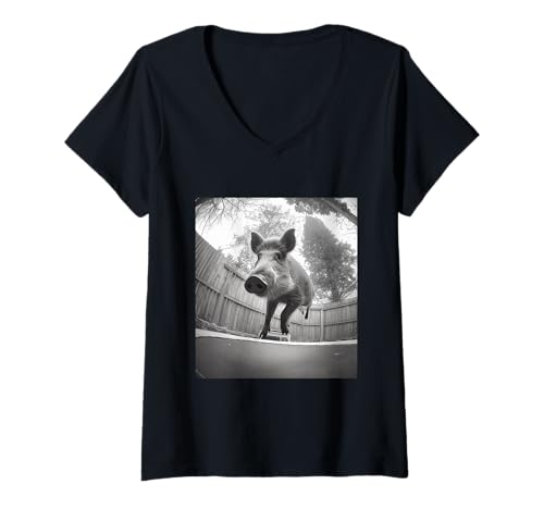 Damen Lustiges Wildschwein springt auf Trampolin Waldtier Grafik T-Shirt mit V-Ausschnitt Damen Lustiges Wildschwein springt auf Trampolin Waldtier Grafik T-Shirt mit V-Ausschnitt von Humorous Backyard Animals Wildlife Clothing