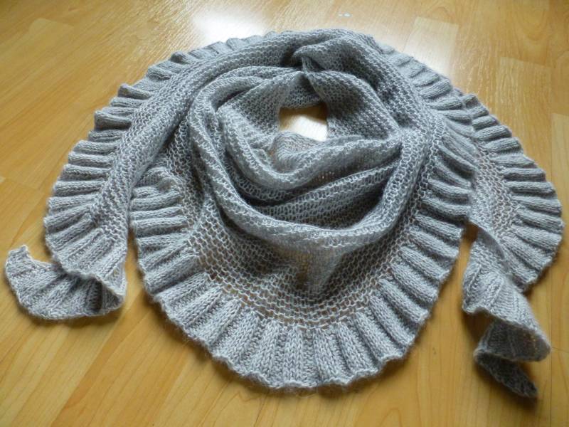Tuch Schal Shawl Umschlagtuch Trachtentuch Mit Rüsche Tuch Schal Shawl Umschlagtuch Trachtentuch Mit Rüsche von HundertSachenMachen