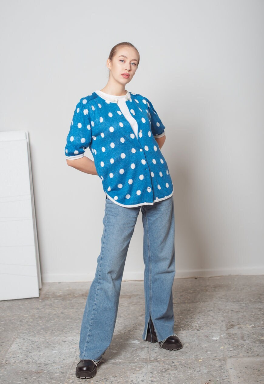 Vintage 70Er Puffy Sleeve Strick Top in Blau Polka Dot S von HungerVintage