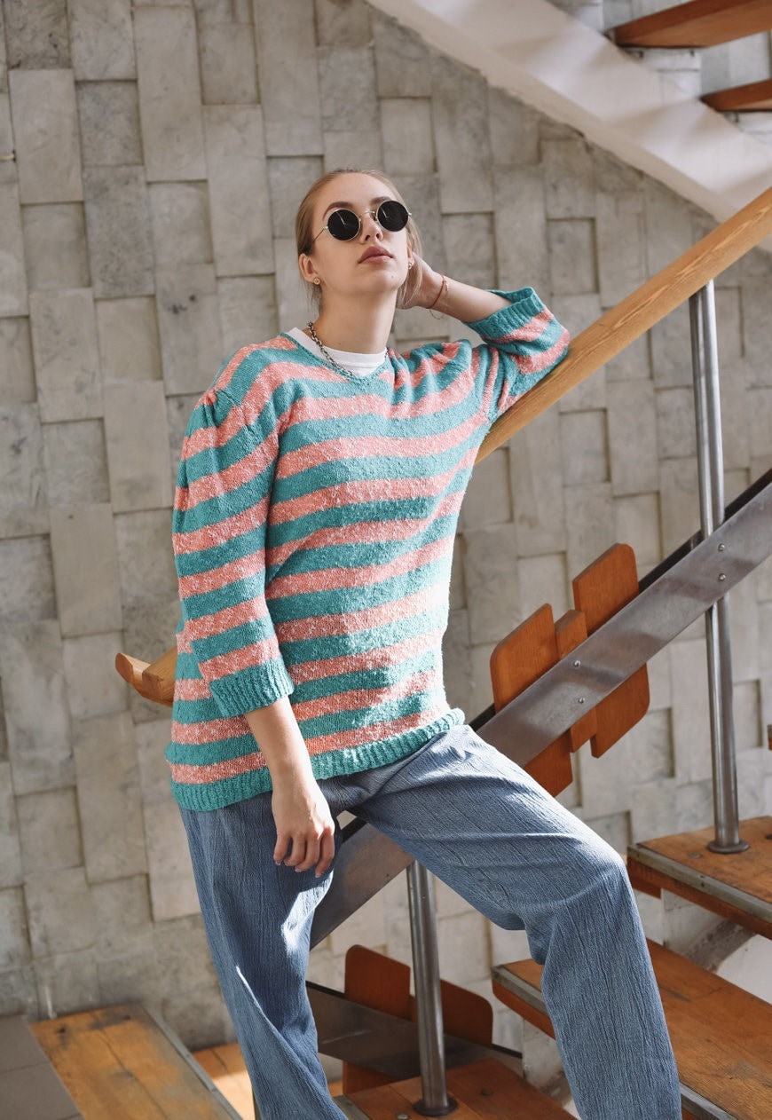 Vintage 90Er Entspannter Passform Puffy Sleeve Pullover in Pastell M von HungerVintage