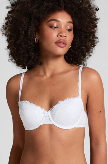 Hunkemöller Vorgeformter Bügel-BH Secret Lace mit Spitze Weiß Hunkemöller Vorgeformter Bügel-BH Secret Lace mit Spitze Weiß von Hunkemöller
