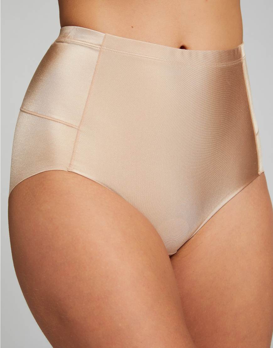 Hunkemöller - 2er-Pack formende, glättende Slips in Beige-Neutral Hunkemöller - 2er-Pack formende, glättende Slips in Beige-Neutral von Hunkemoller