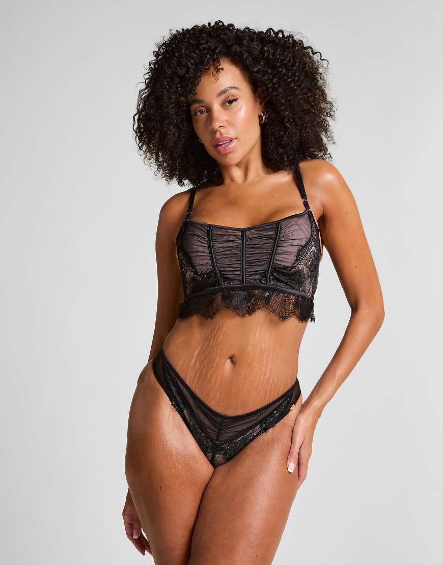 Hunkemöller - Cynthia - Brazilian-Slip in Schwarz mit hohem Beinausschnitt von Hunkemoller