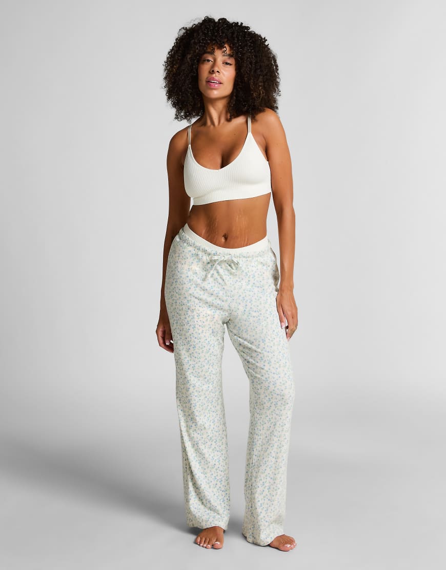 Hunkemöller - Florecita - Pyjama-Hose in Weiß Hunkemöller - Florecita - Pyjama-Hose in Weiß von Hunkemoller