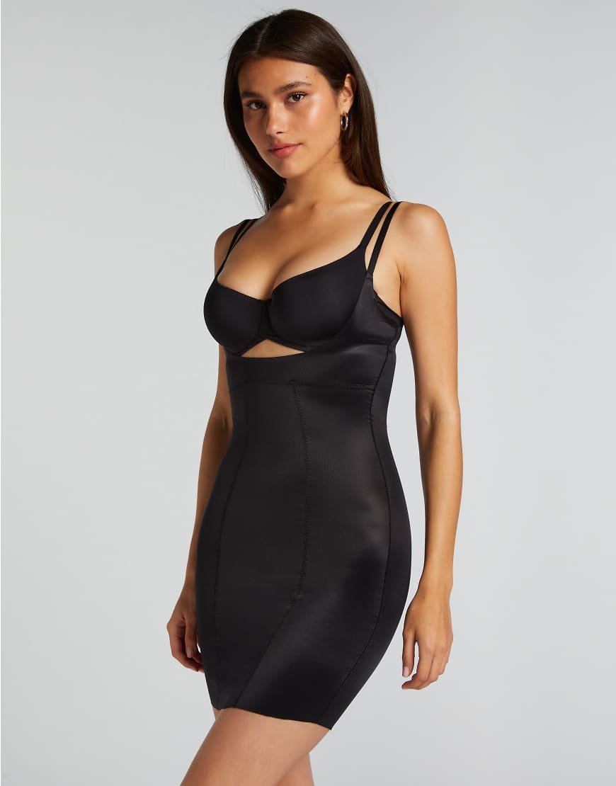 Hunkemöller - Formendes Unterkleid aus Neopren-Stoff in Schwarz Hunkemöller - Formendes Unterkleid aus Neopren-Stoff in Schwarz von Hunkemoller