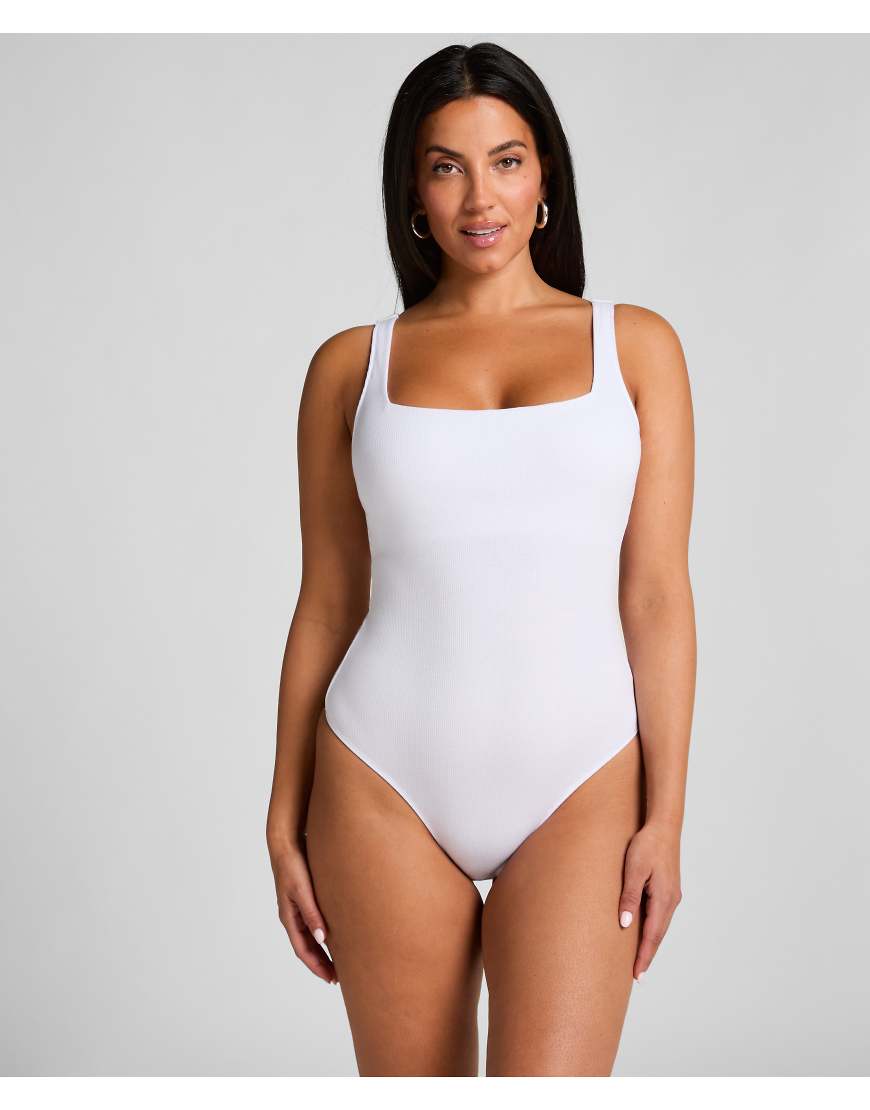 Hunkemöller - Gerippter Baumwoll-Body in Weiß Hunkemöller - Gerippter Baumwoll-Body in Weiß von Hunkemoller
