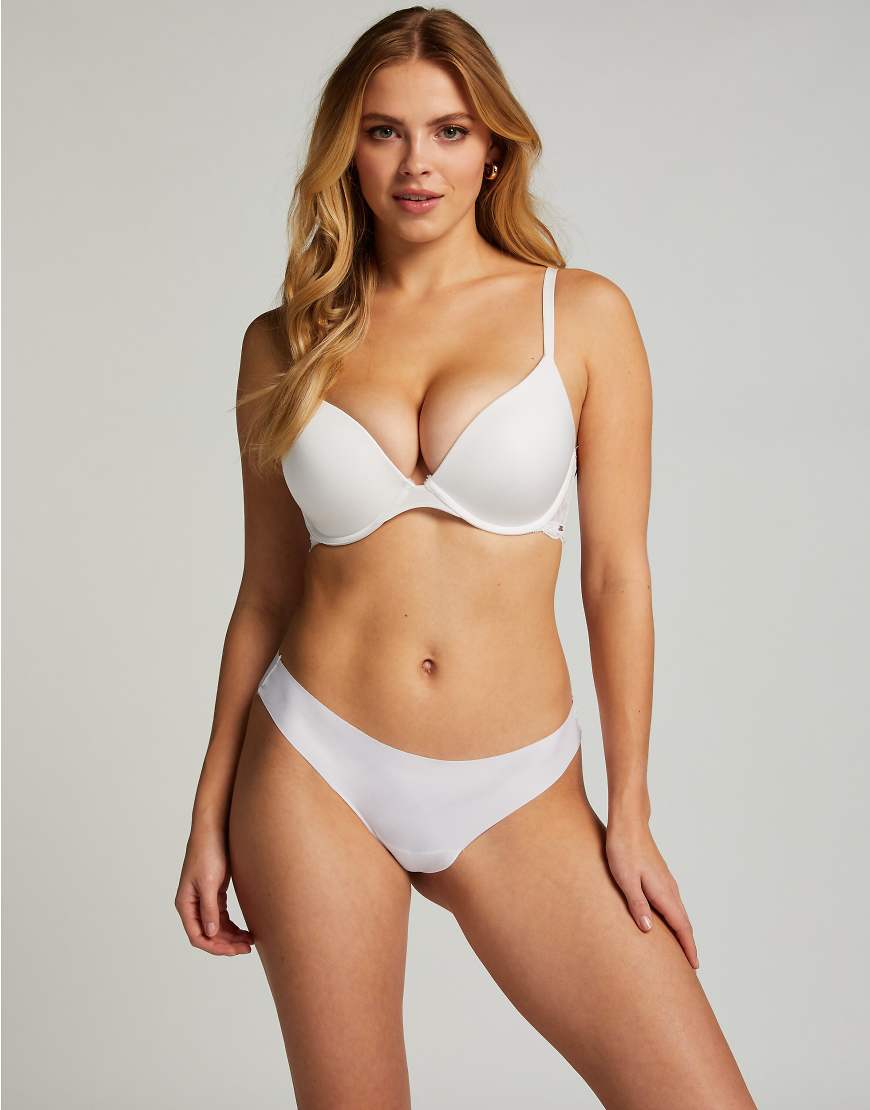 Hunkemöller - Invisible - Tanga in Weiß von Hunkemoller