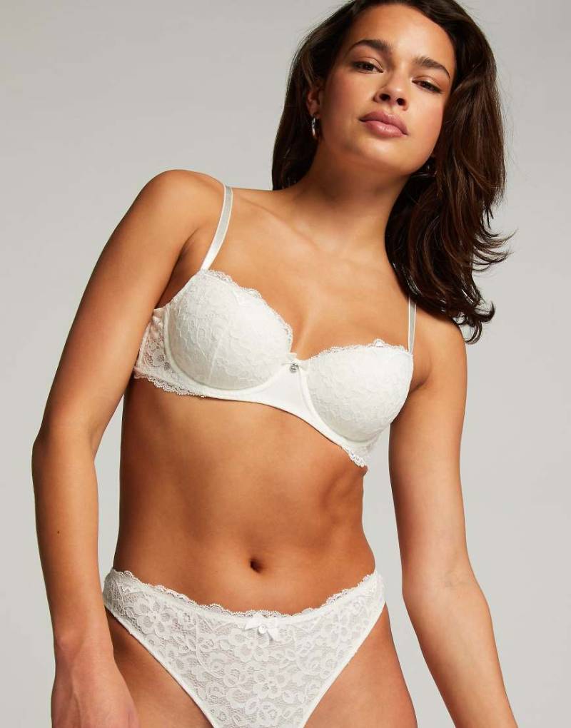 Hunkemöller - Marine - Gepolsterter Bügel-BH in Weiß von Hunkemoller