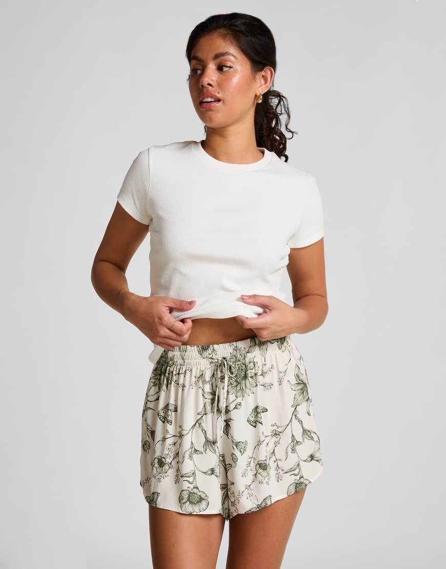 Hunkemöller - Pyjama-Shorts in Weiß von Hunkemoller