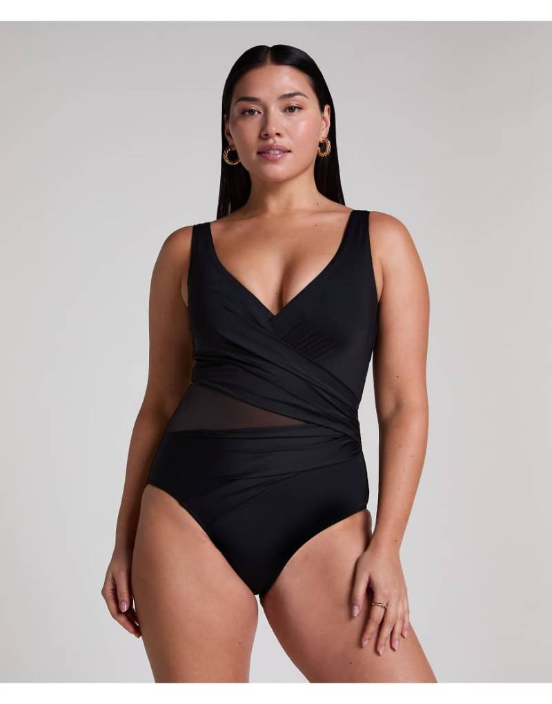 Hunkemöller - Shaping-Badeanzug in Schwarz aus Shell-Netzstoff von Hunkemoller