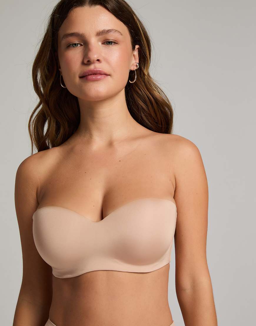 Hunkemöller - Smooth - Trägerloser wattierter Push-up-BH in Beige mit Bügel-Neutral von Hunkemoller