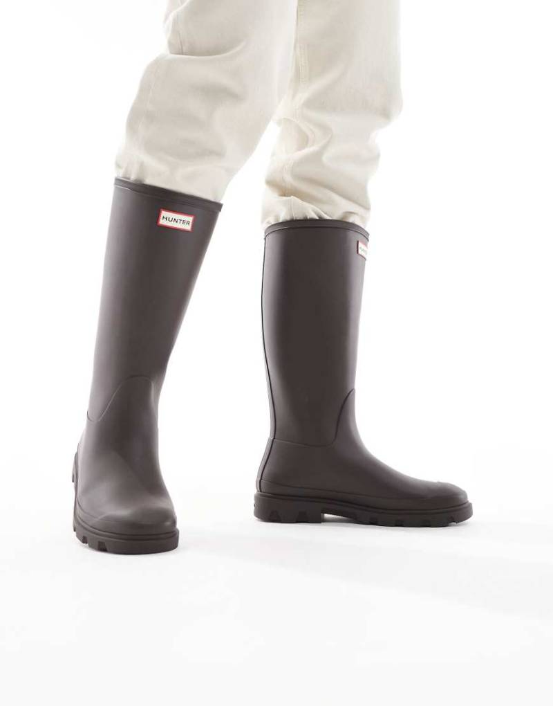 Hunter - Downpour - Gummistiefel in Schokobraun mit hohem Schaft von Hunter