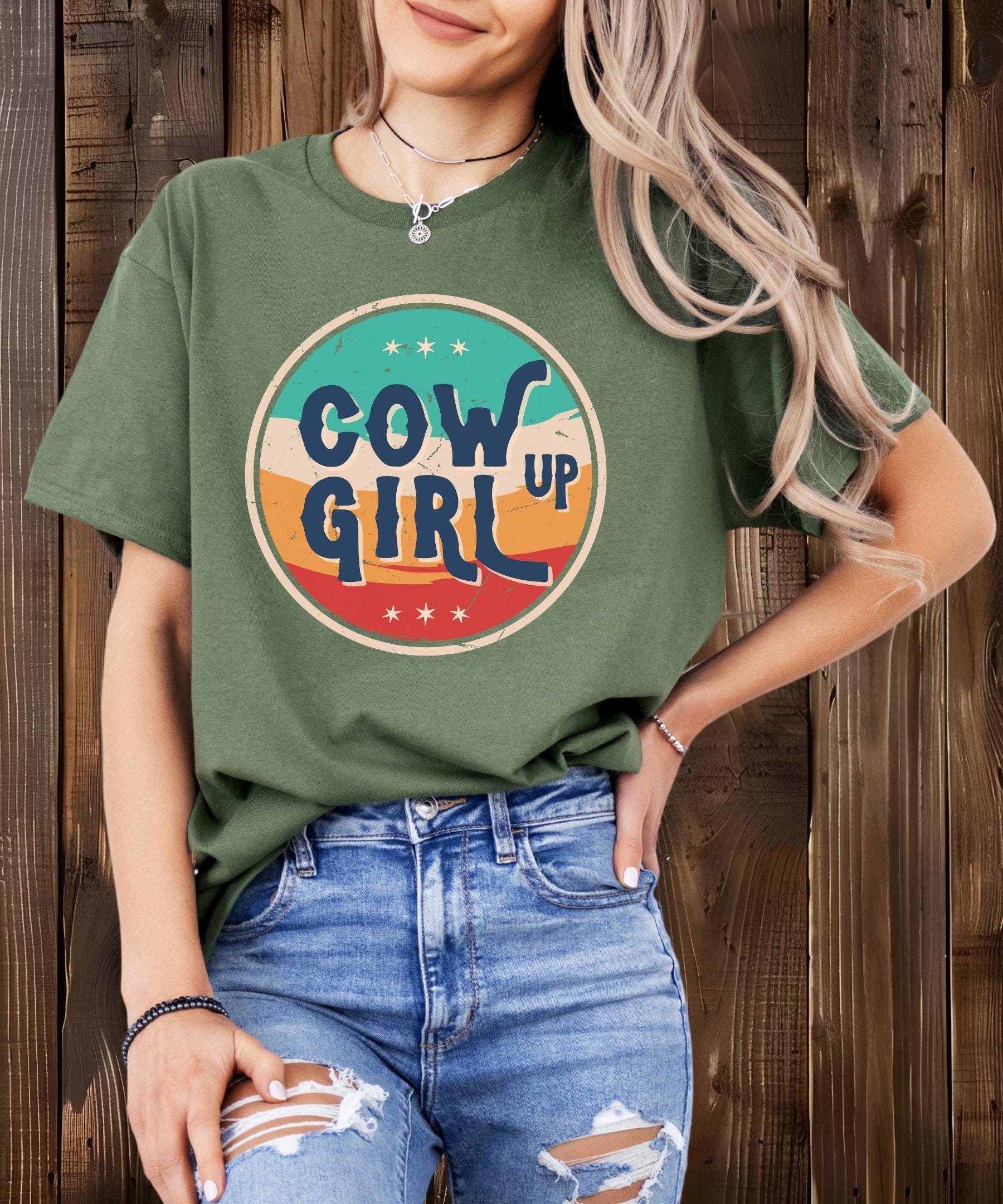 Cowgirl Up T-Shirt | Cowgirls Pferdemädchen Shirt Pferdeliebhaber Equestrian Western Wild Rodeo Yeehaw Howdy von HunterHorsesHounds