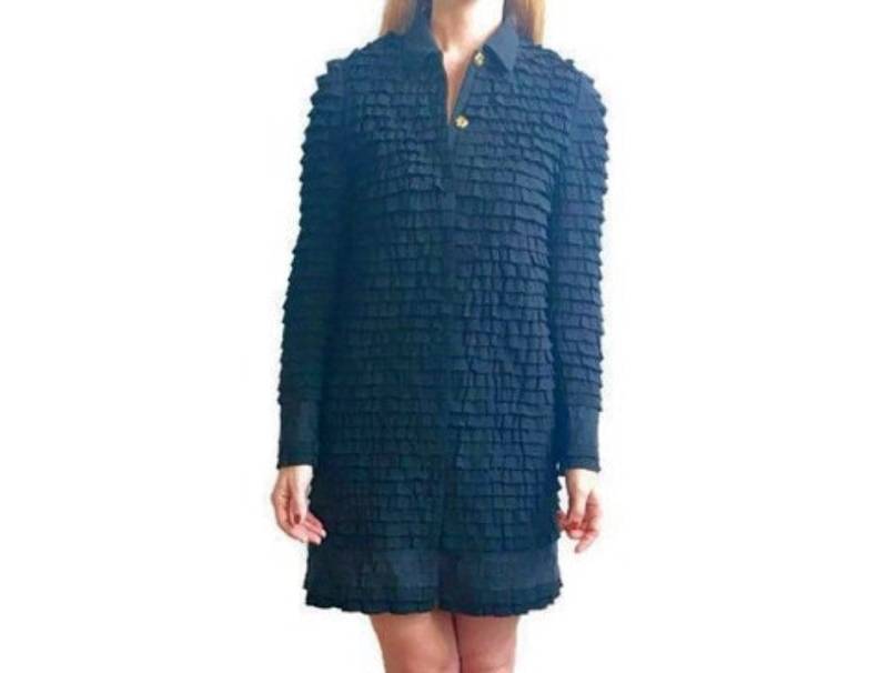 Dalary Moschino Rüschen Mantel, Schwarz Mit Gold Versteck Snaps Und Shirt Kragen Am Hals, Damen Größe X-Small | 0-2 von HunterHunted