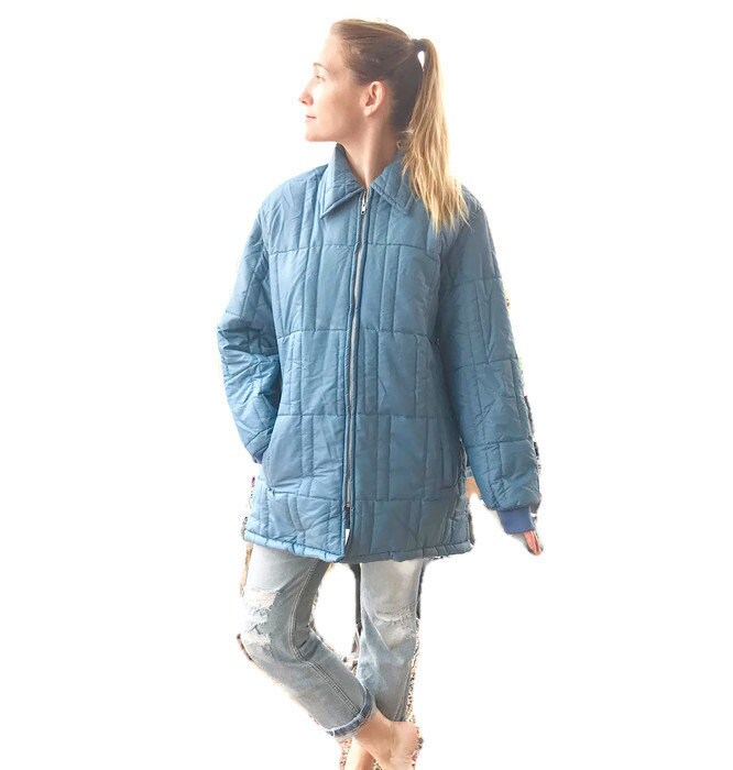 Dicke Fleece-Gefüttert Gesteppte Vintage Blau Mantel Mit Wingtip Kragen Und Gerippung-stoff Manschetten von HunterHunted