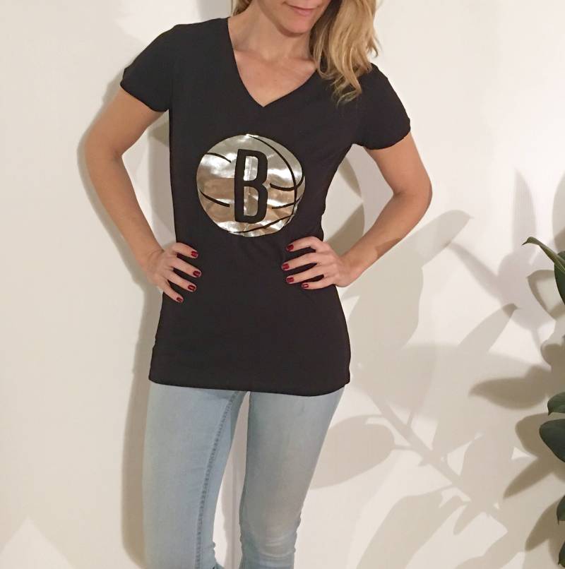 Vintage Lange Schwarze Baumwolle Metallic Basketball T-Shirt, "Johnson" Nr. 7 von HunterHunted