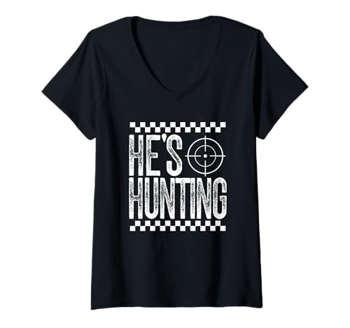Damen He's Hunting Abandoned Hunting Ehefrau Hirsch Jagd Saison Geschenk T-Shirt mit V-Ausschnitt Damen He's Hunting Abandoned Hunting Ehefrau Hirsch Jagd Saison Geschenk T-Shirt mit V-Ausschnitt von Hunting Wife T-Shirt Co.