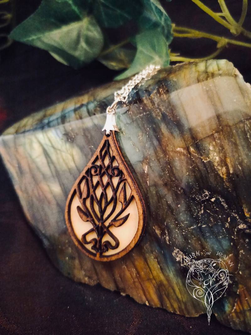 Wood Elf Necklace Wood Elf Necklace von HuonIntHraban