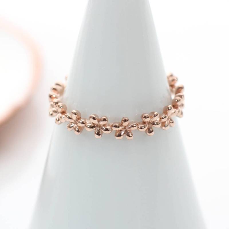 18 Karat Rosegold Plattiert Band Der Blumen Ring von Hurleyburleygifts