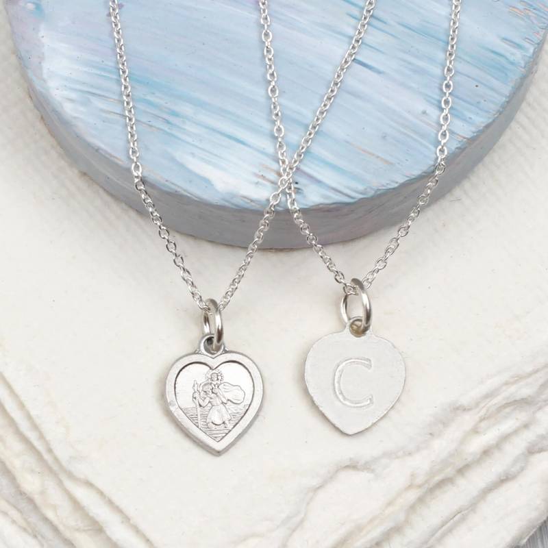 Kleine Silber St Christopher Herz Halskette Taufgeschenk Für Mädchen Sichere Reisen von Hurleyburleygifts