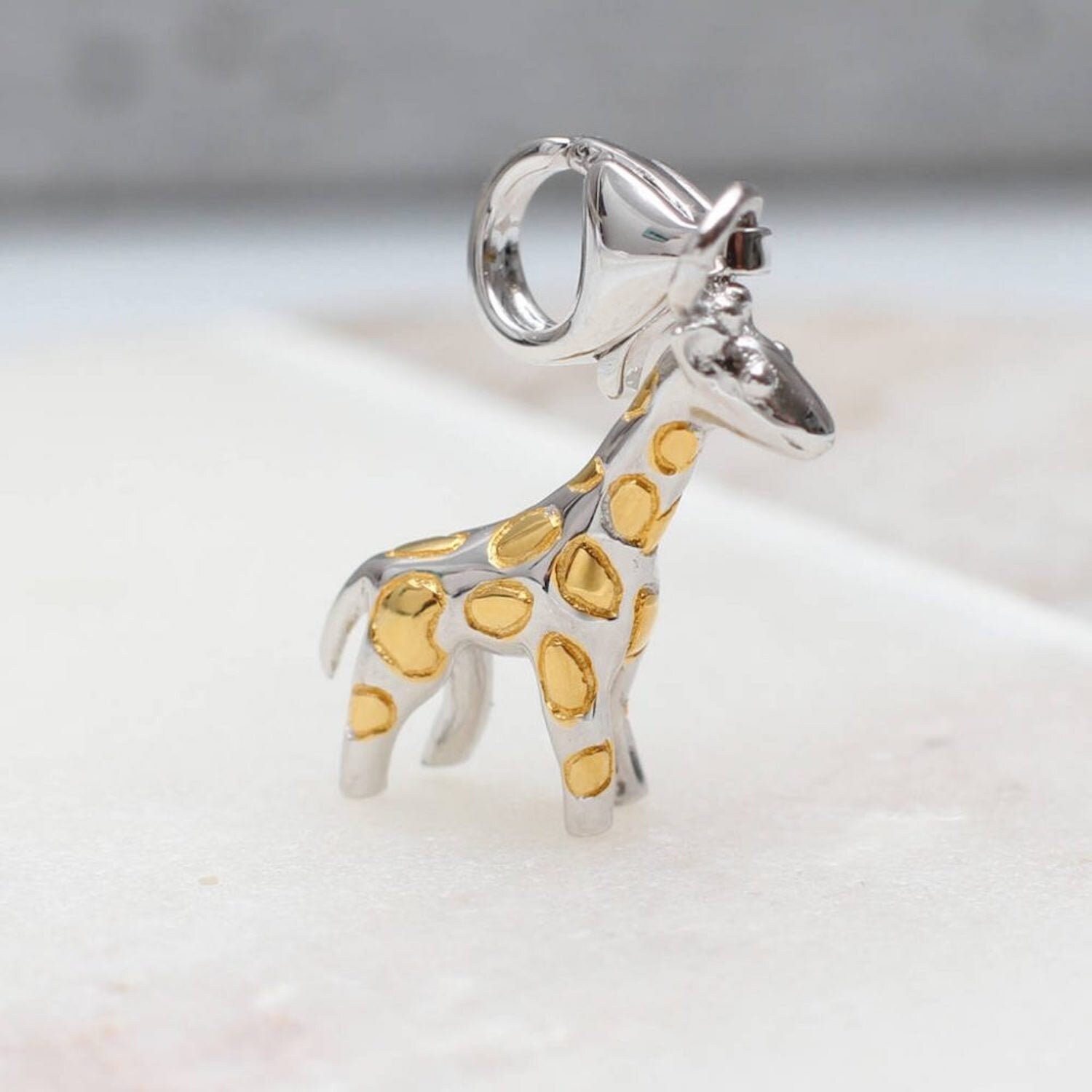 sterling Silber & Gold Giraffe Anhänger Tierschmuck von Hurleyburleygifts