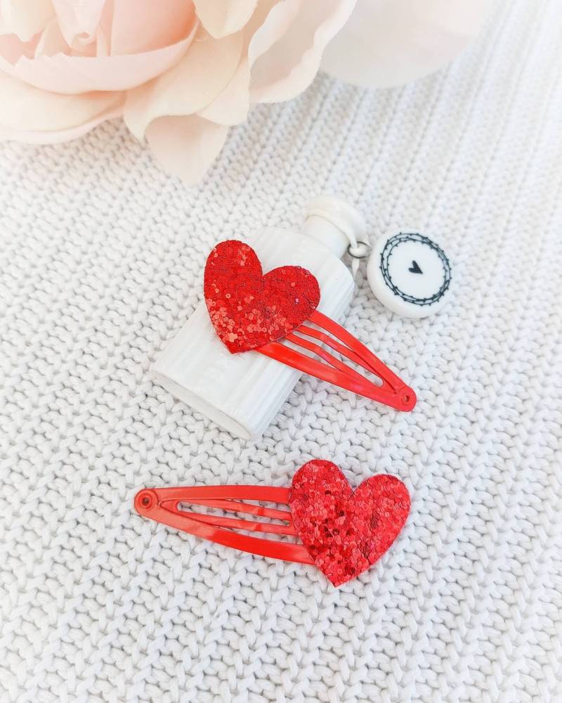 Valentinstag Clip, Herz Haarspange, Rote Snap Clips, Fransen Kleinkind Baby Glitzer Haarspange Valentinstag Clip, Herz Haarspange, Rote Snap Clips, Fransen Kleinkind Baby Glitzer Haarspange von HushabyeBay