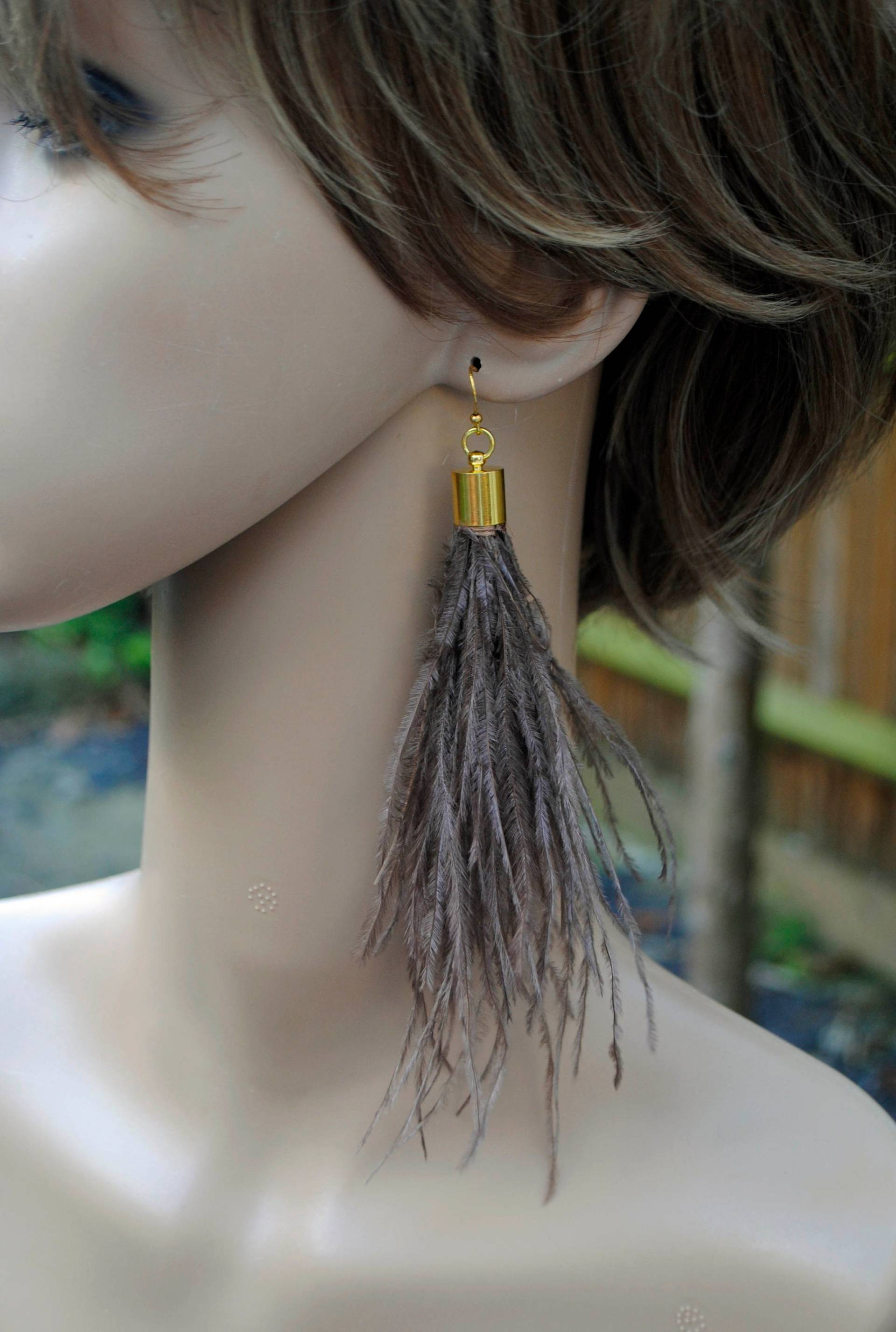 Kaffee Echt Feder Ohrringe Braun Lange Quaste Filigran Edel Und Leicht Zu Tragen Große Quasten von HuttieHattie