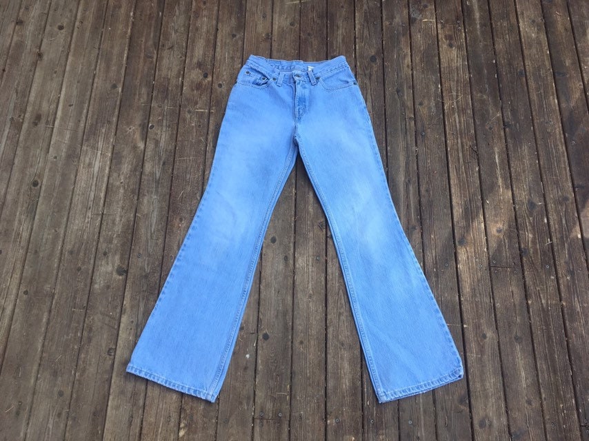 26/27 90Er Levis Jeans Usa Flare Glöckchen Unterseite Hoch Taille Mittelblau 100% Baumwolle Non Stretch Denim 25 26 27 Xs Extra Klein 519 von HypnoticaVintage