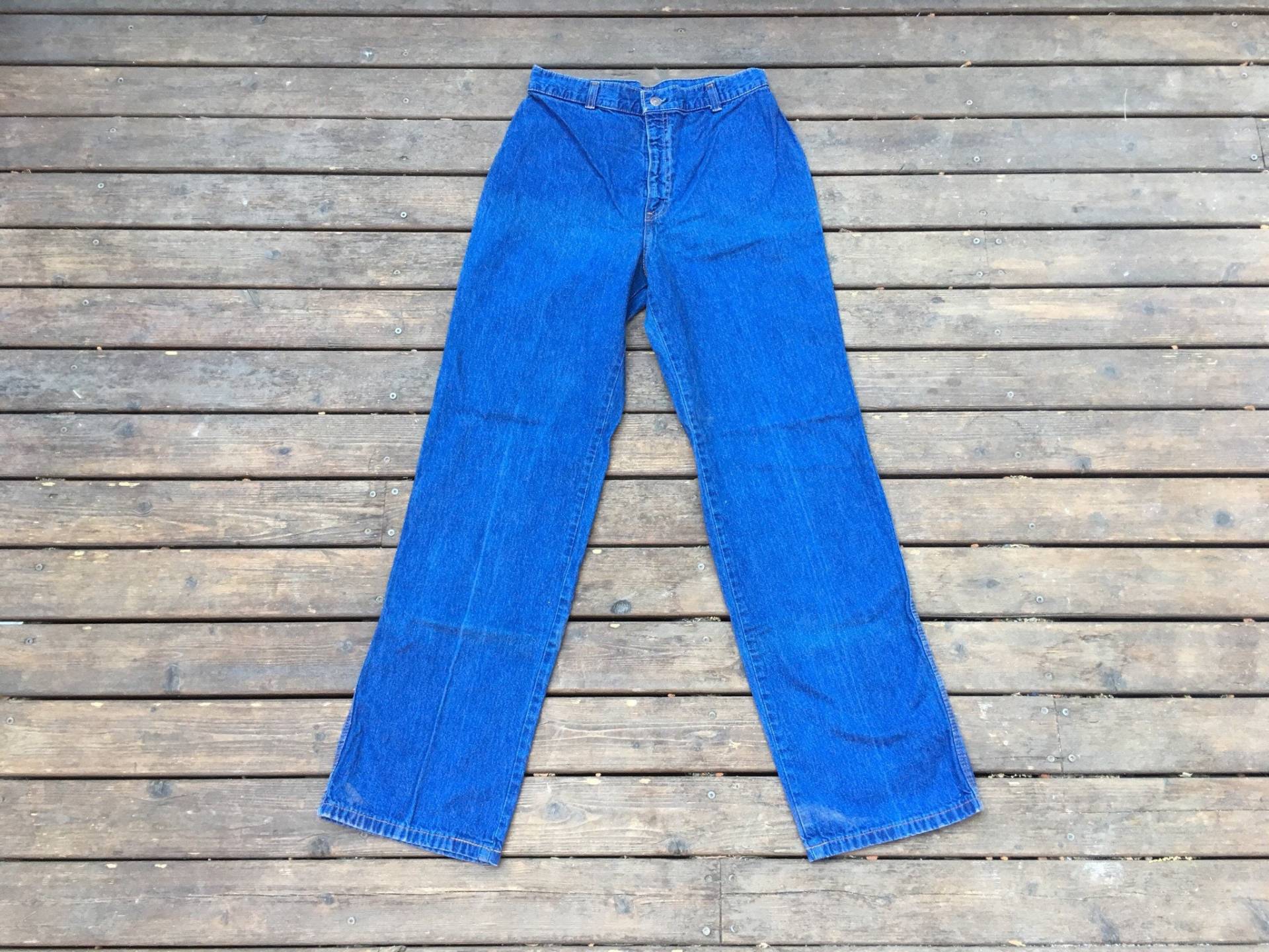 28 X 32 1970Er Jahre Levis Matrose Jeans 70Er Dunkelblau Vintage 29 Zoll Taille Inseam Baumwolle Denim Breite Bein Hohe Steigen Gerade von HypnoticaVintage