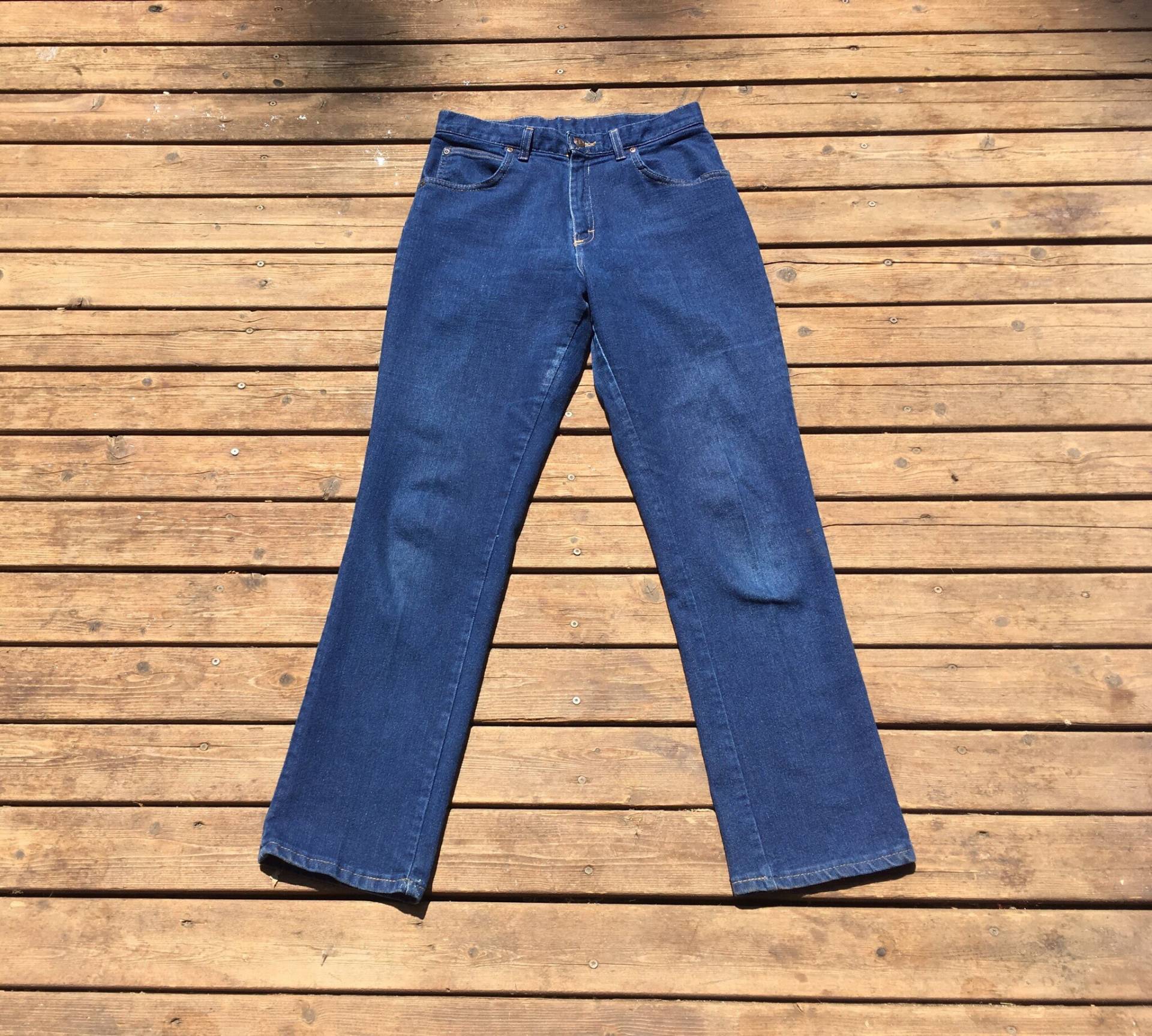 30x31 1970Er Jahre Jeans Hohe Taille Dunkelblau Indigo Westlichen Cowboy Cowgirl 70Er Schlanke Gerade Bein Hochhaus 30 31 32 29 Sheplers Made in Usa von HypnoticaVintage