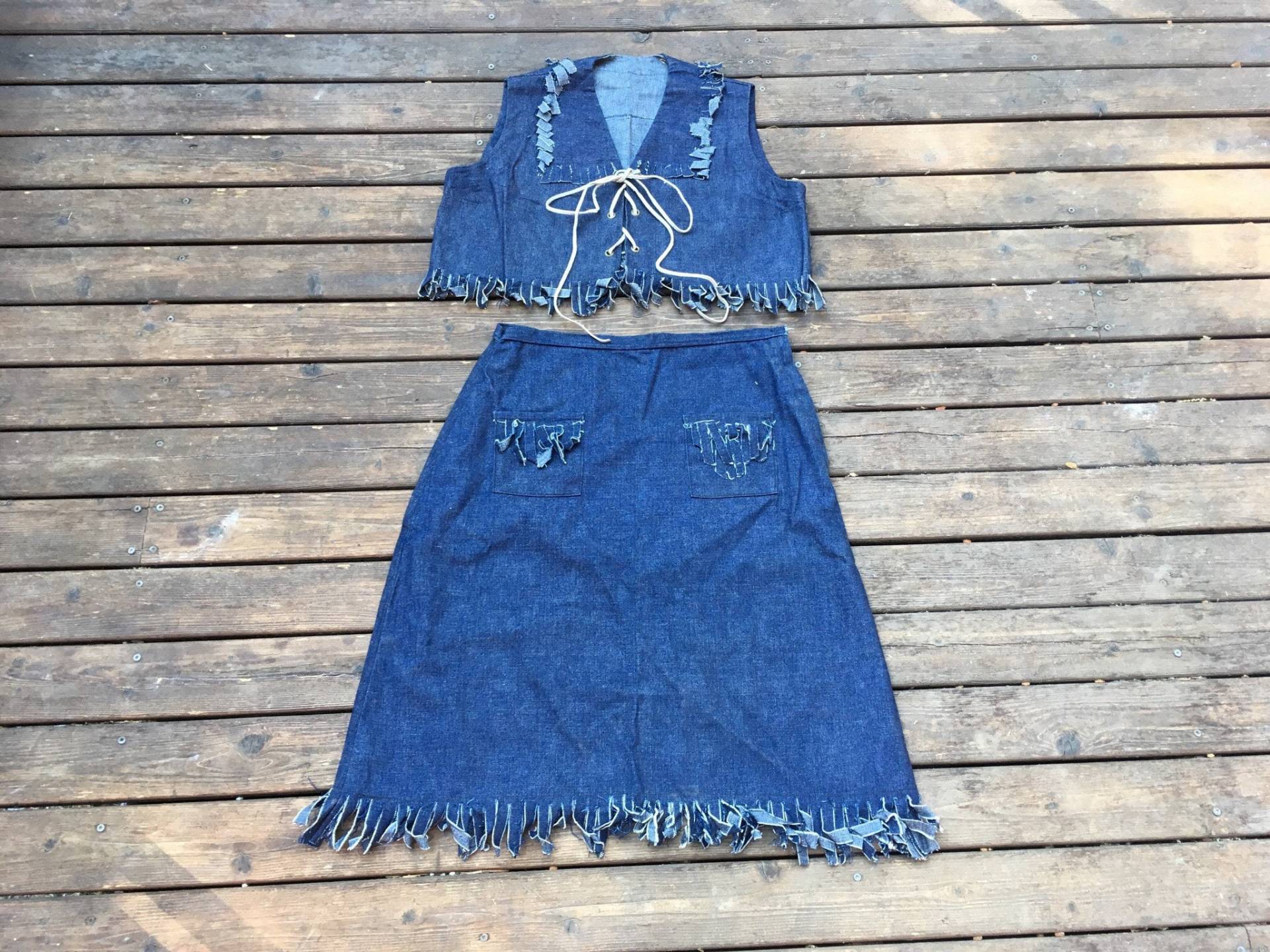 M 1940Er Jahre Denim Rodeo Anzug Talon Reißverschluss Rock Set Weste Oben Abgeschnitten Fransen Country Music Performer Outfit Bleistift Hohe Taille von HypnoticaVintage