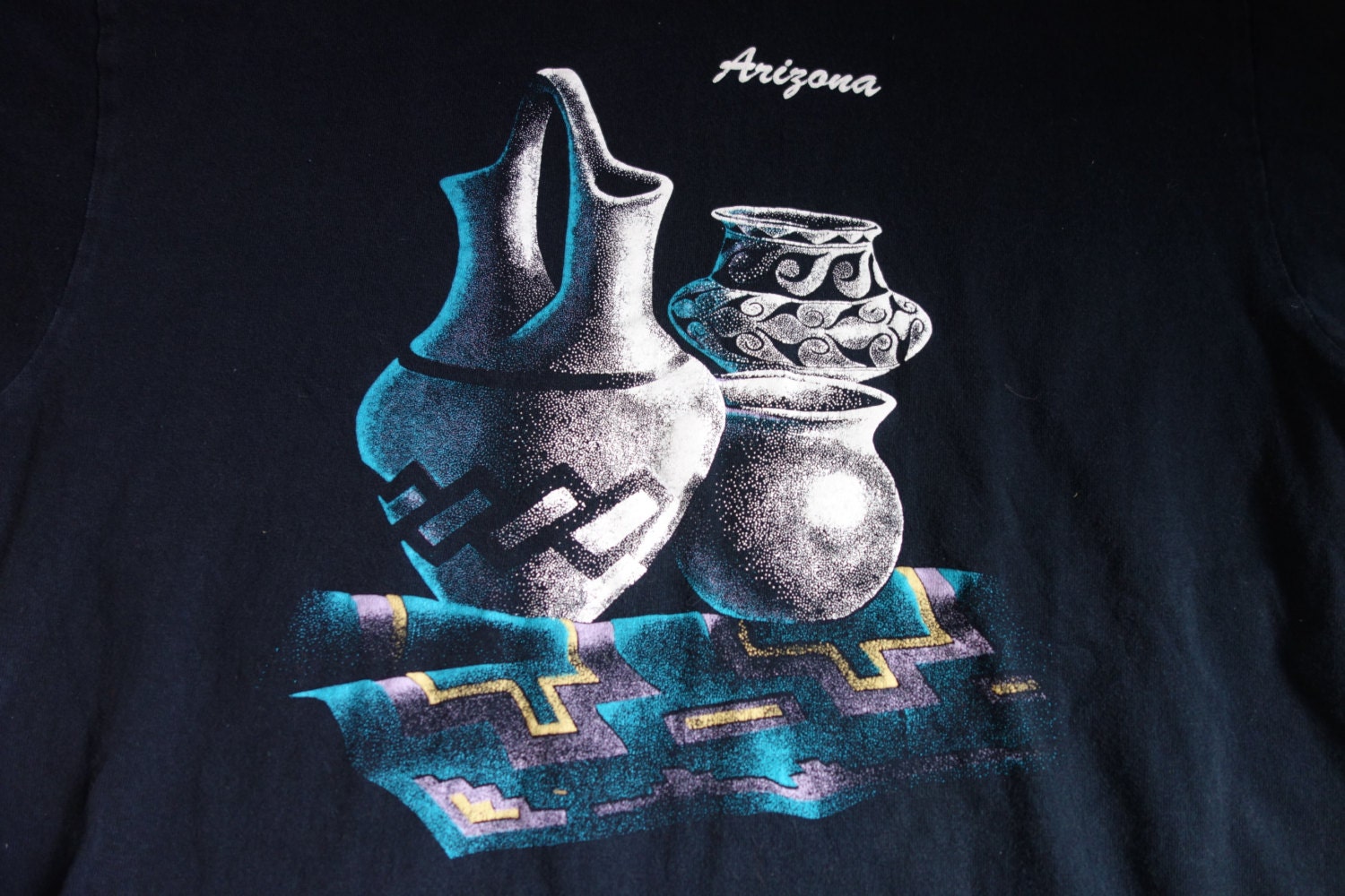 Verkauf 90Er Jahre Arizona T Shirt Souvenir Verblasst Schwarz Große Kleine Beunruhigt Alte Getragen Weiche Wüste Südwestlich Enwestig New Mexico von HypnoticaVintage