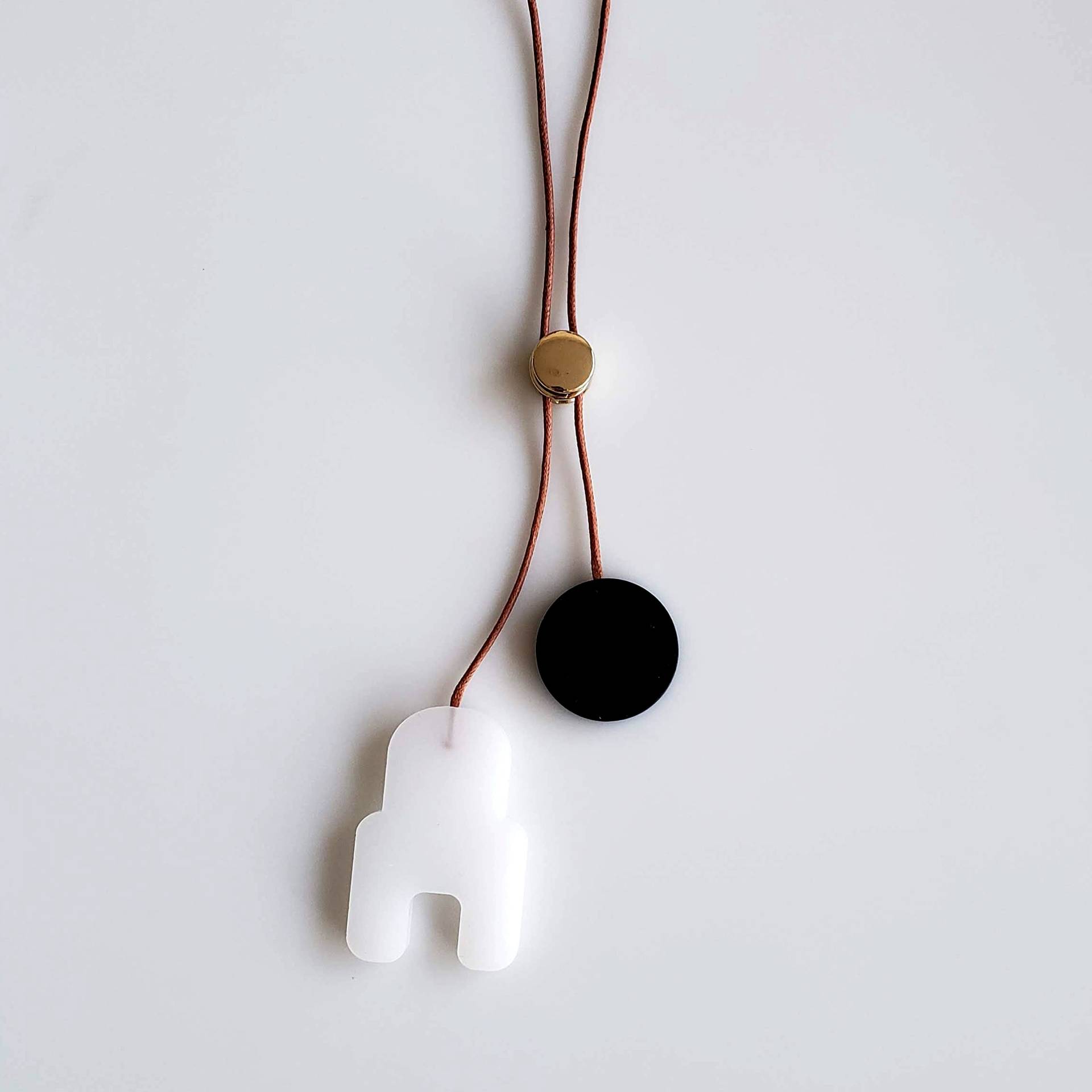 Cutout Bolo Kette | Schwarz, Bolo Kette, Kreis Tie Moderne Verstellbare Unisex von HyworksLA