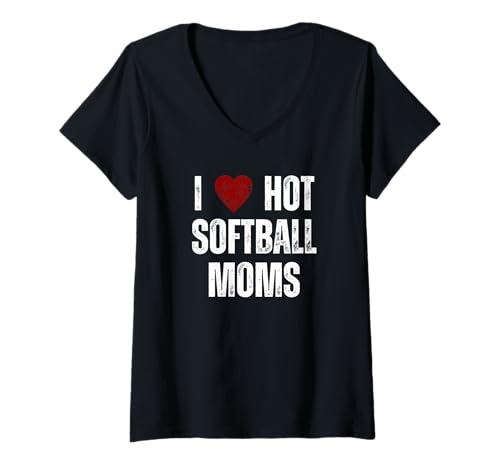 Damen I Love Hot Softball Moms Lustiges rotes Herz T-Shirt mit V-Ausschnitt Damen I Love Hot Softball Moms Lustiges rotes Herz T-Shirt mit V-Ausschnitt von I Heart Softball Moms Grungy Gifts