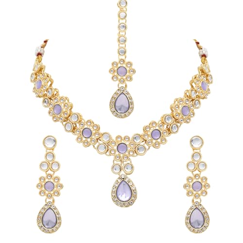 I Jewels Vergoldetes traditionelles Kundan-Stein-Choker-Halskette mit Ohrringen und Maang Tikka-Schmuck-Set für Frauen, Free Size, Metall, Kein edelstein I Jewels Vergoldetes traditionelles Kundan-Stein-Choker-Halskette mit Ohrringen und Maang Tikka-Schmuck-Set für Frauen, Free Size, Metall, Kein edelstein von I Jewels