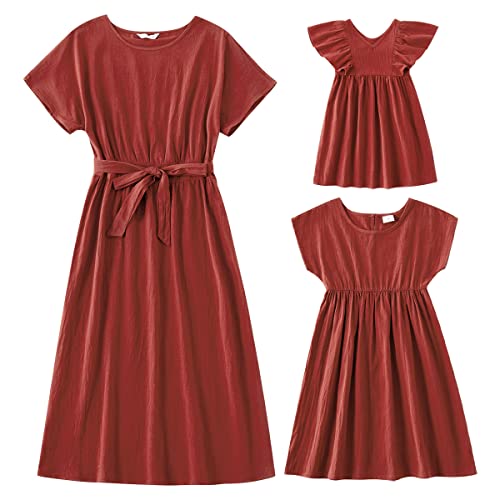 IBTOM CASTLE Mama und ich Kleider Sommer Gerafftes Freizeitkleid Mädchen Einfarbig Gestreiftes Midikleid Mutter und Tochter Familie Passendes Outfit Burgundisch M von IBTOM CASTLE
