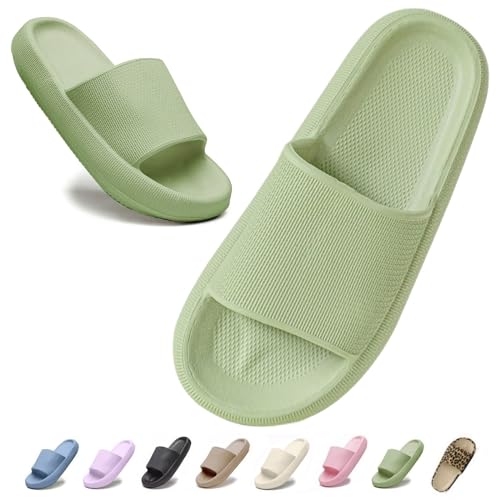 IDEINER Badelatschen Damen Original Herren Sommer Sandalen Cozy Slides Wolken Schuhe Cloud Badeschuhe Hauschuhe Weiche Dicke Sohle Rutschfest Gummi House Slippers Grün Gr. EU 44/45 von IDEINER