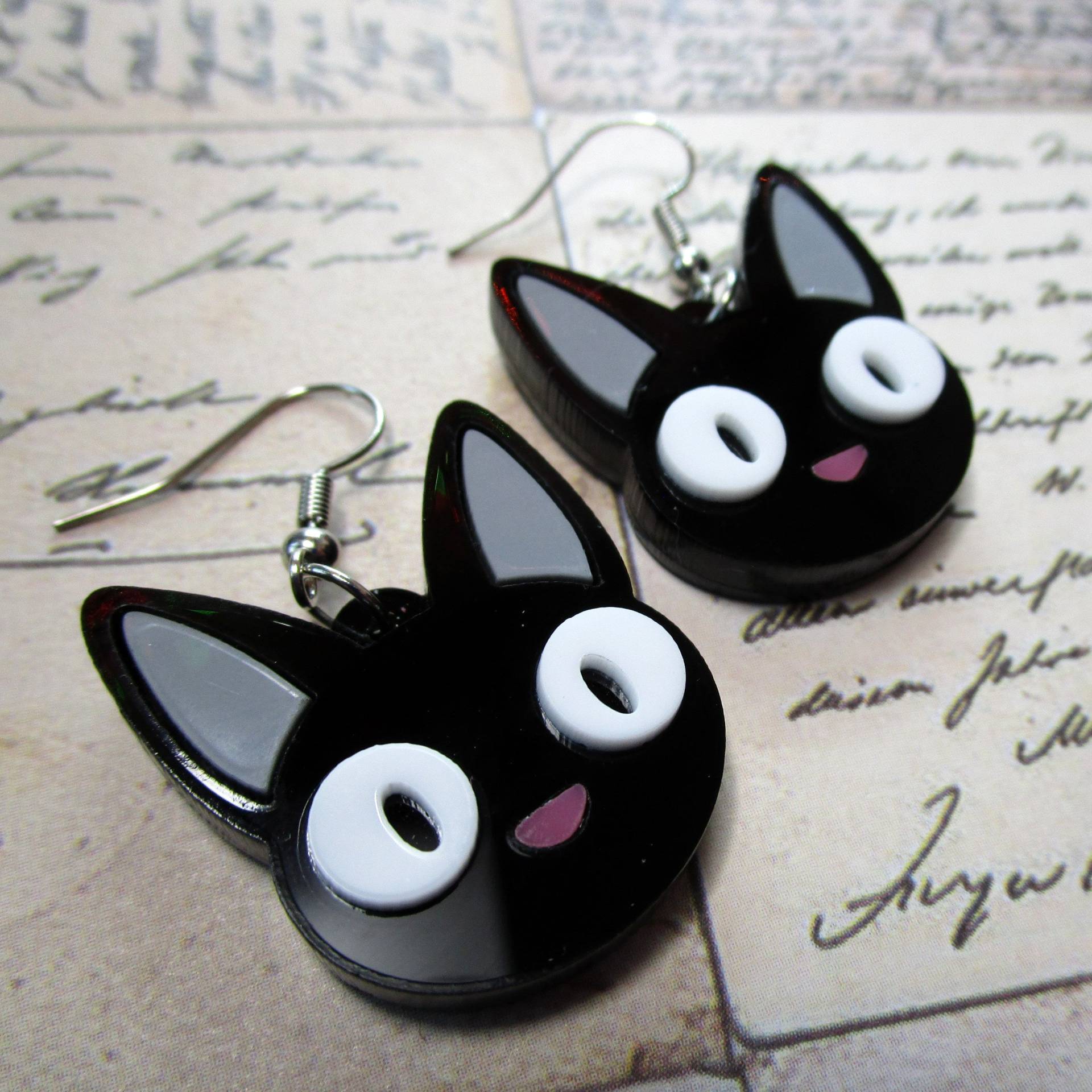 Jiji Cat Face Dangle Anime Ohrringe, Kikis Lieferservice Inspirierter Katzenschmuck Jiji Cat Face Dangle Anime Ohrringe, Kikis Lieferservice Inspirierter Katzenschmuck von IJSY
