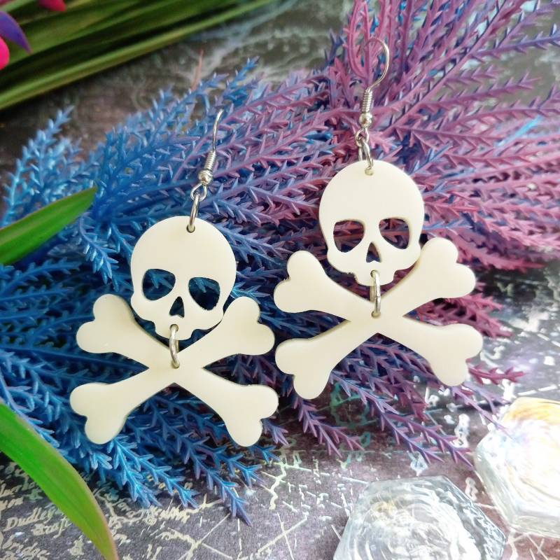 Jolly Roger Piraten Ohrringe, Totenkopf Skull Ren Faire Gothic Skelett Kostüm Schmuck von IJSY