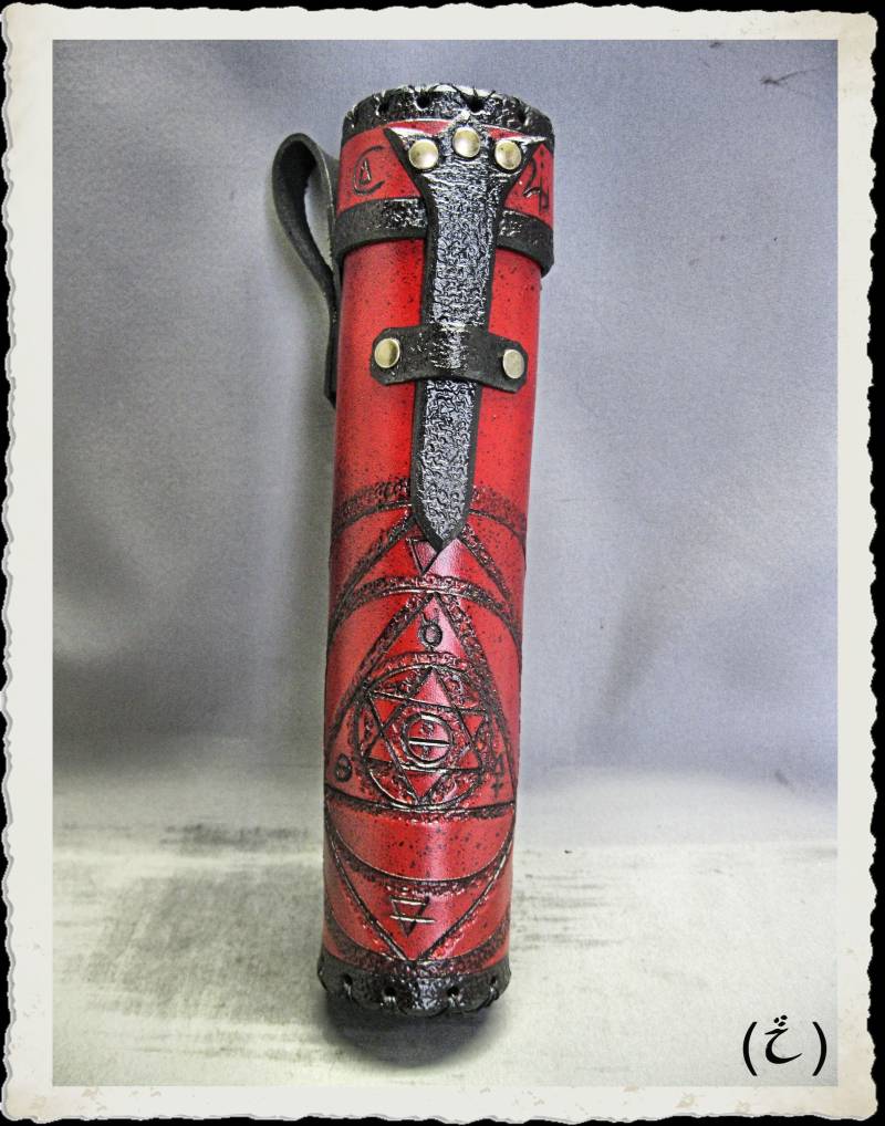 Lederrolle/Rollkoffer Tube - Alchemist Rot Lederrolle/Rollkoffer Tube - Alchemist Rot von ILeatherCraft