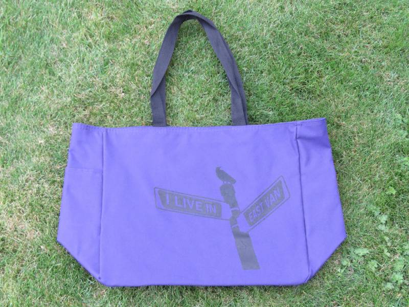 Lila Iliveineastvan Nylon Einkaufstasche Lila Iliveineastvan Nylon Einkaufstasche von ILiveInEastVan