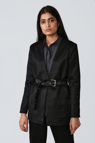 ÏMAIMA Elmas Blazer aus Biobaumwolle mit Samt Details von ÏMAIMA