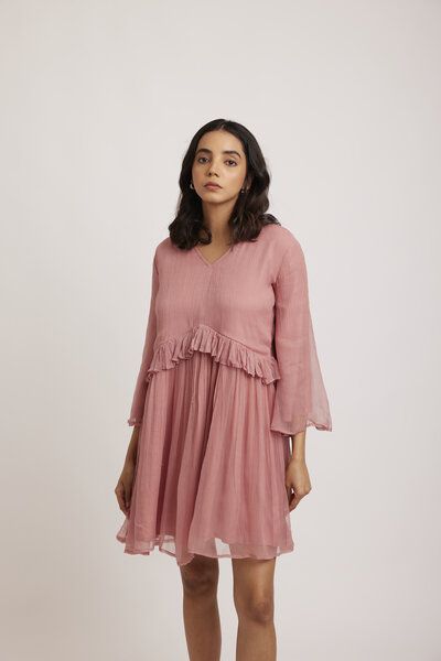 ÏMAIMA Lale Chiffon Kleid mit Rüschendetails von ÏMAIMA