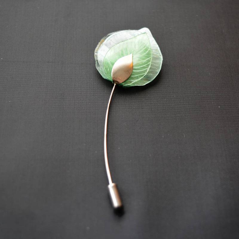 Freundliche Brosche Grünes Blatt Freundliche Brosche Grünes Blatt von IMHjewellery